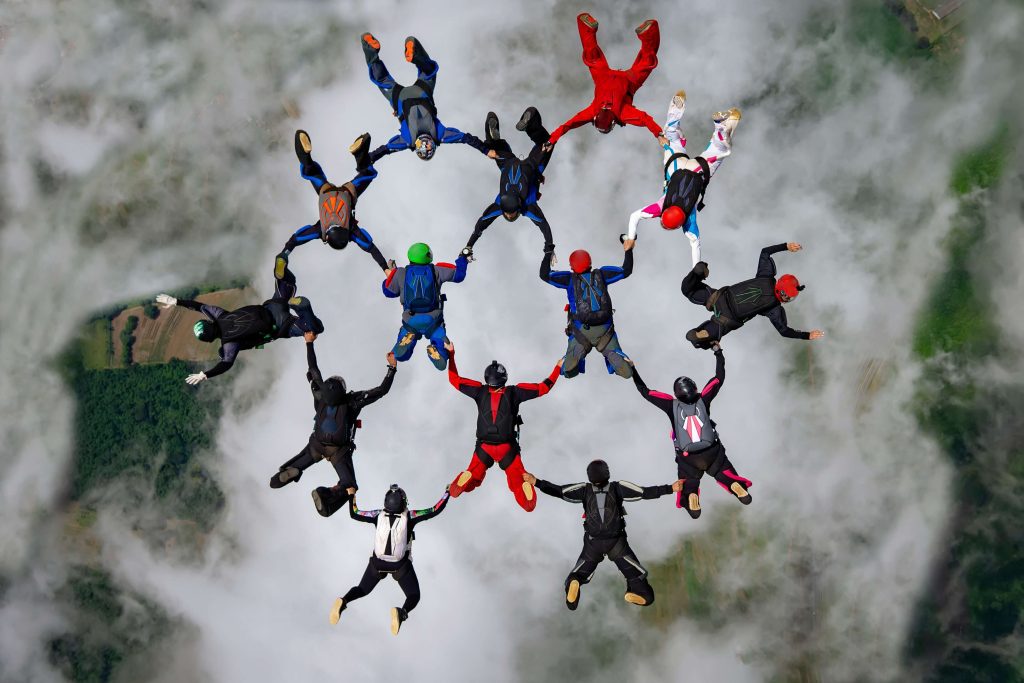 Skydiver beautiful teamwork formation